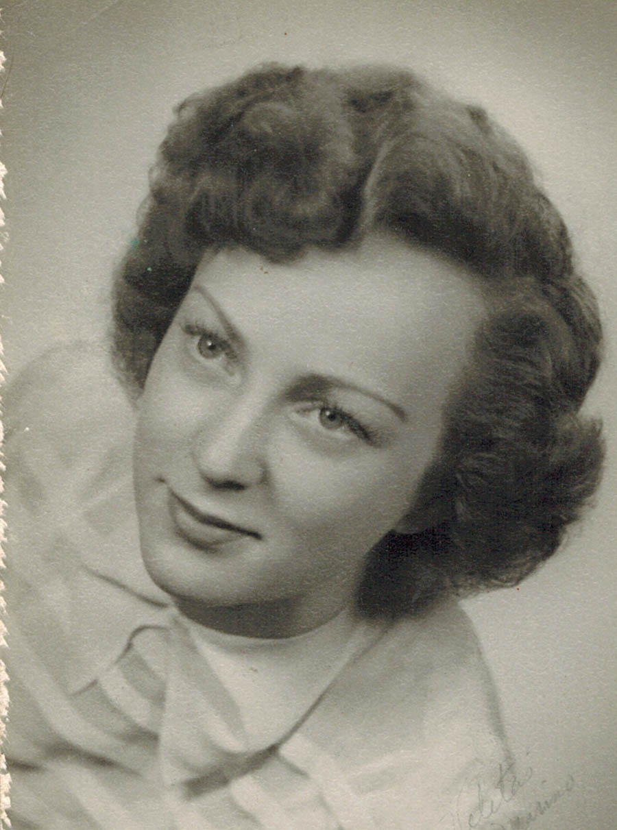 My mother, mom and opera singer